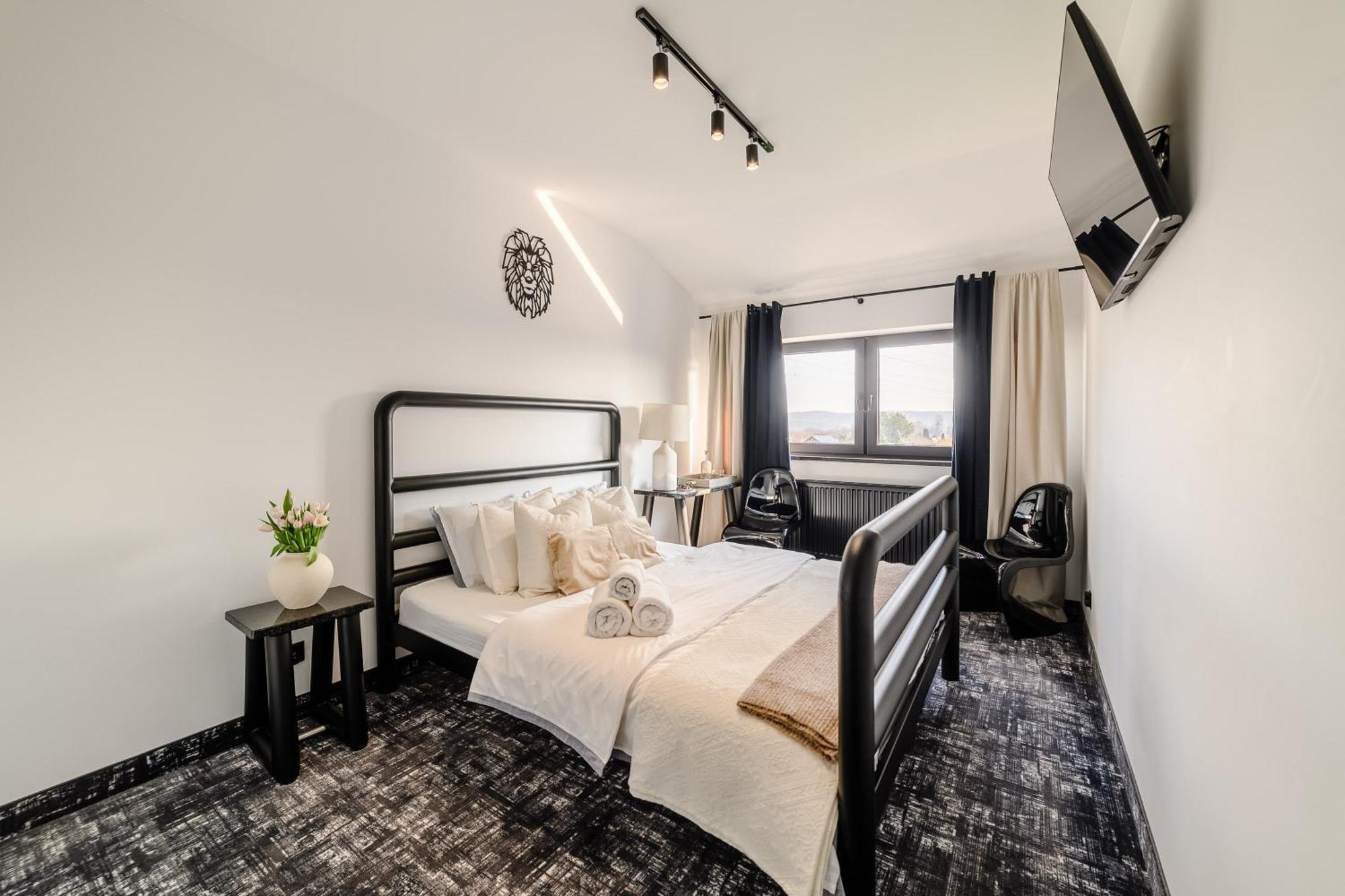 Golden Lion House Bed&Breakfast Rumia Exterior foto